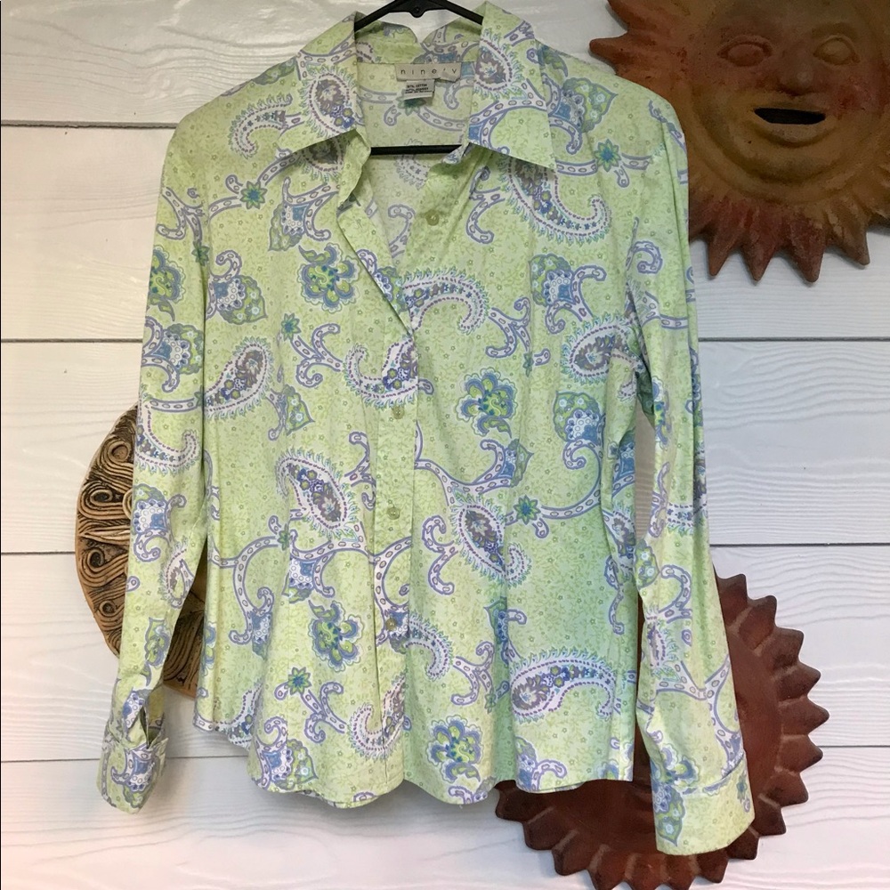 Ninety brand light green paisley buttondown blouse